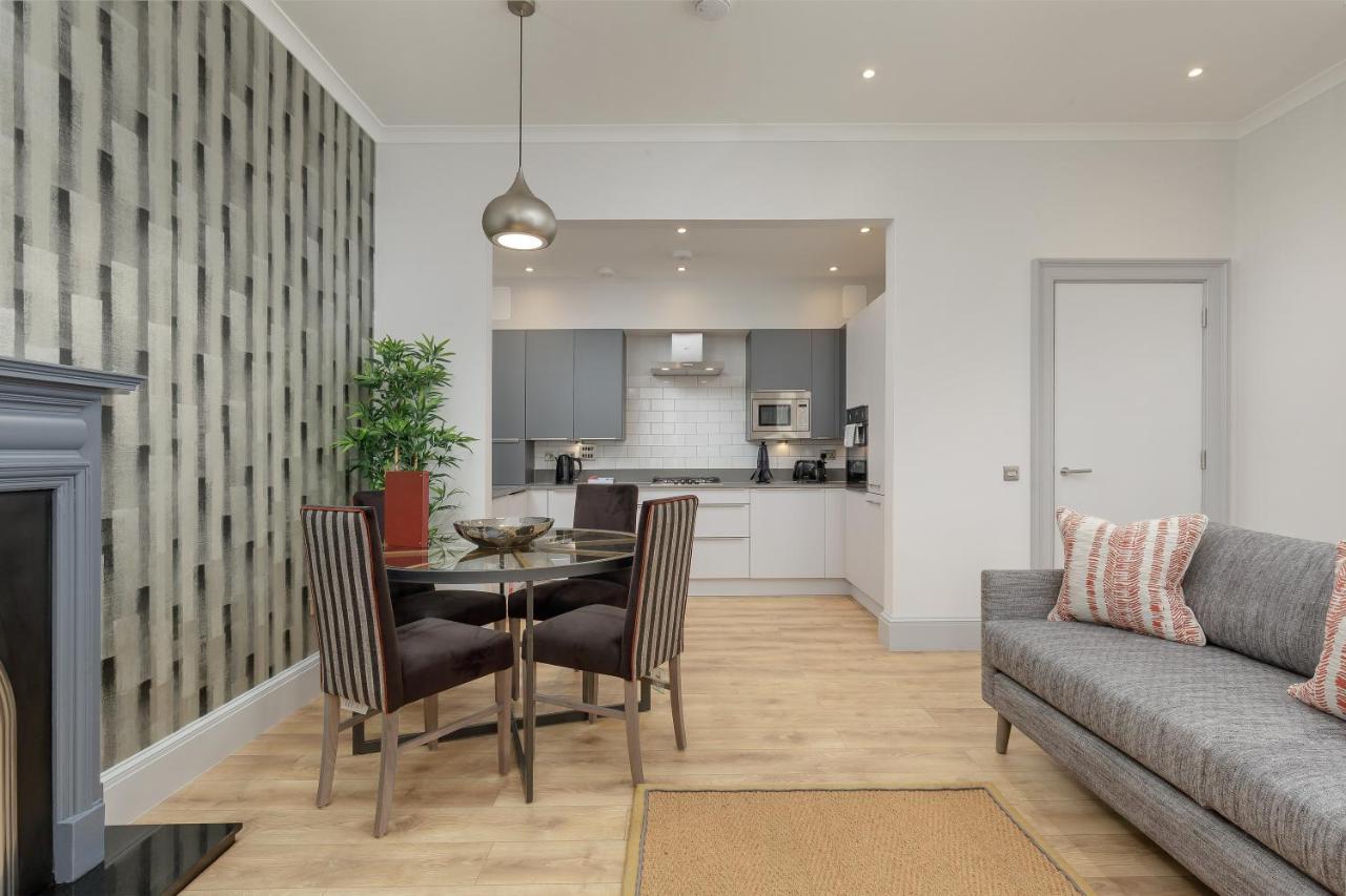 Destiny Scotland - Princes Street Residence Édimbourg Extérieur photo
