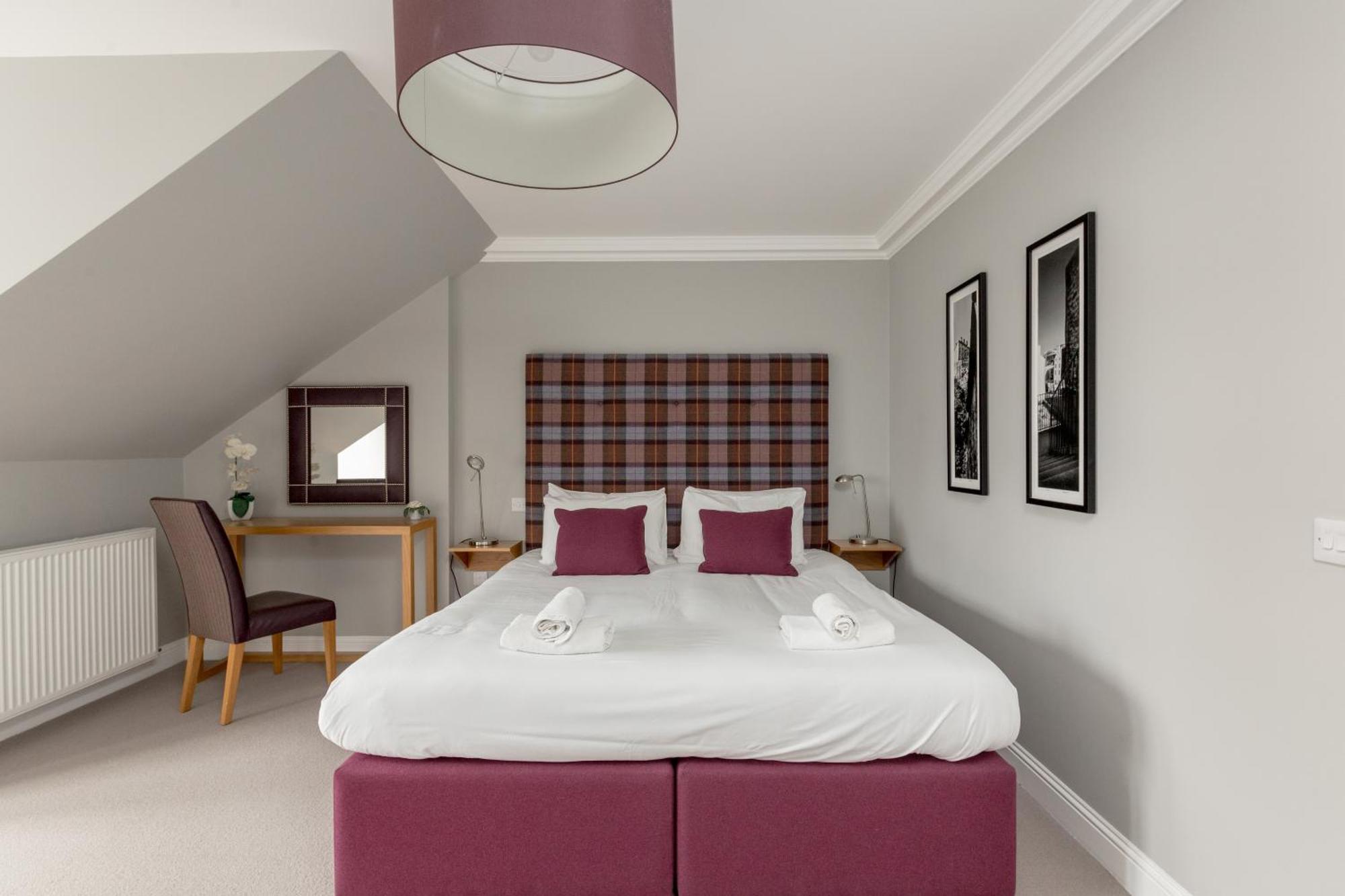 Destiny Scotland - Princes Street Residence Édimbourg Extérieur photo