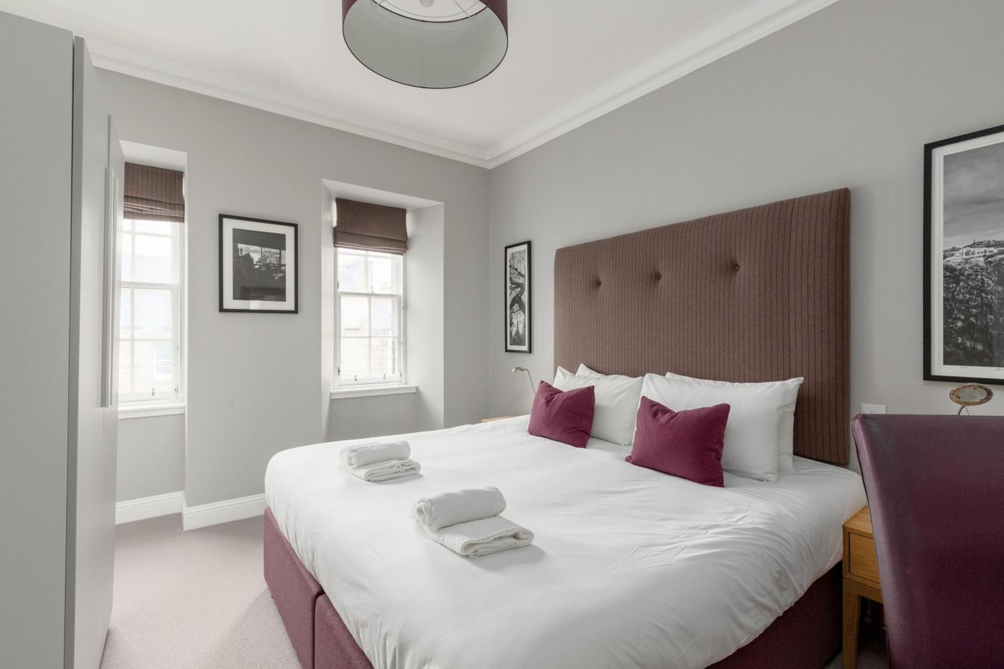 Destiny Scotland - Princes Street Residence Édimbourg Extérieur photo