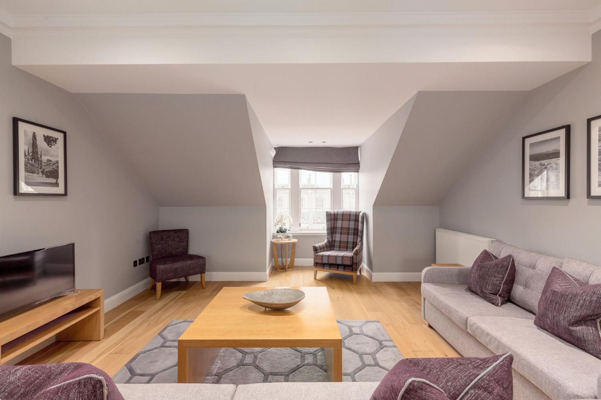 Destiny Scotland - Princes Street Residence Édimbourg Extérieur photo