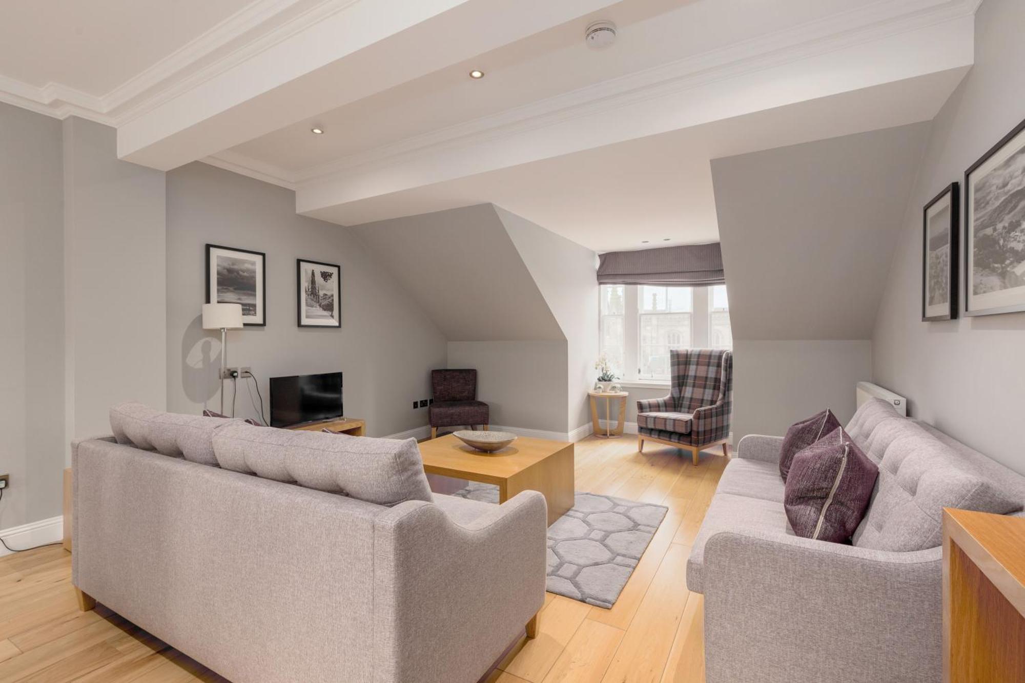 Destiny Scotland - Princes Street Residence Édimbourg Extérieur photo