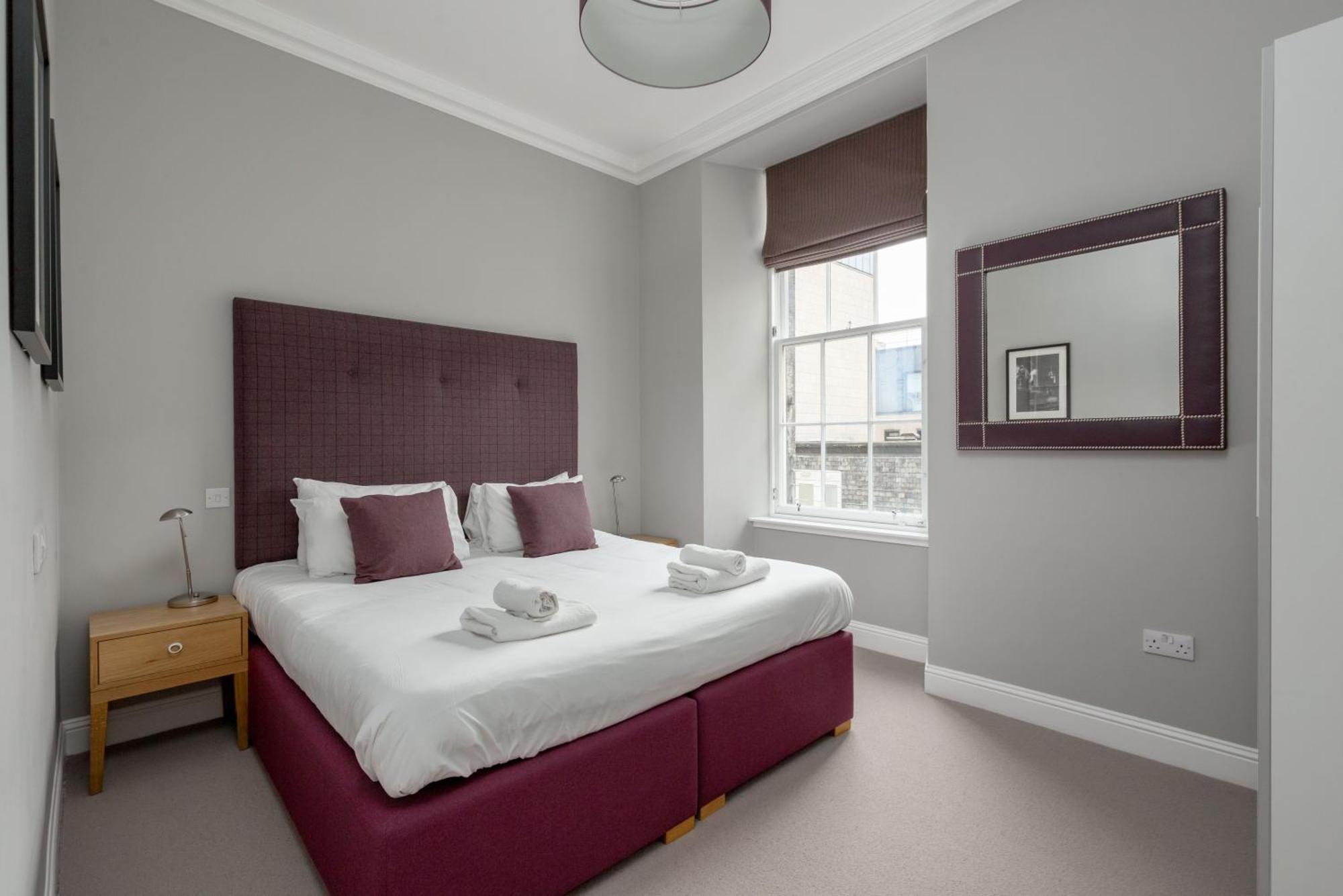 Destiny Scotland - Princes Street Residence Édimbourg Extérieur photo
