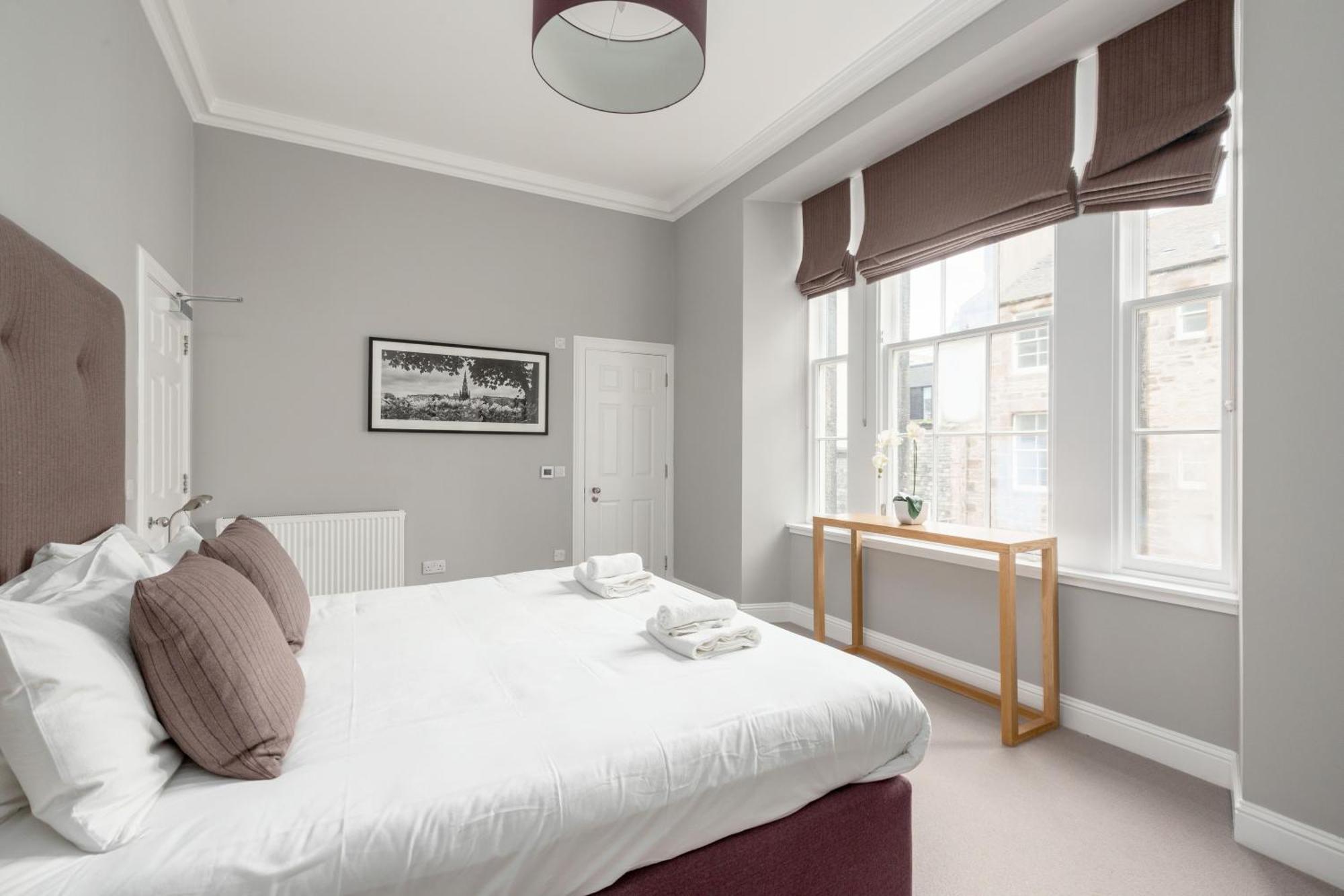Destiny Scotland - Princes Street Residence Édimbourg Extérieur photo